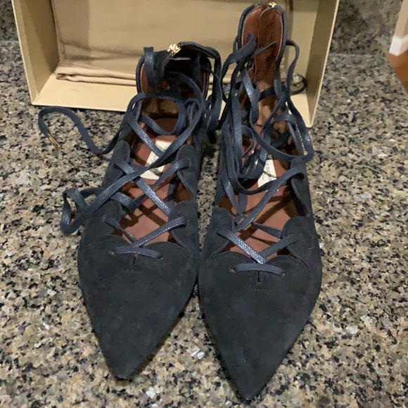 Burberry Scalloped hiles flats NIB - Picture 2 of 6